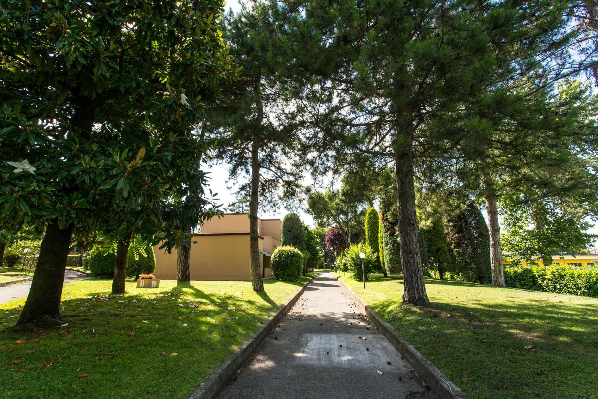 Appartamenti Massimiliano Песк'єра-дель-Гарда Номер фото