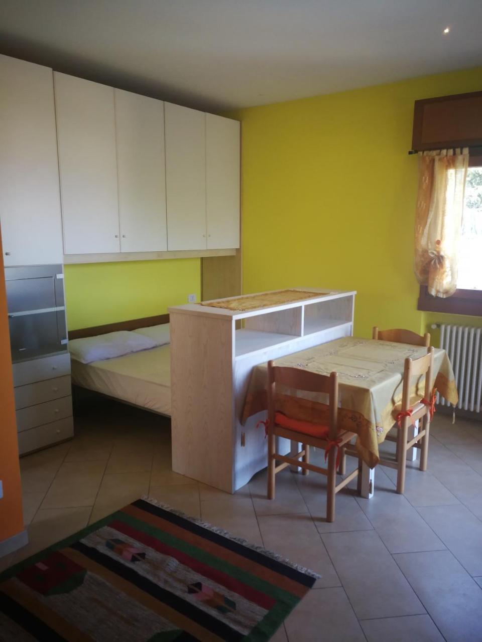 Appartamenti Massimiliano Песк'єра-дель-Гарда Екстер'єр фото
